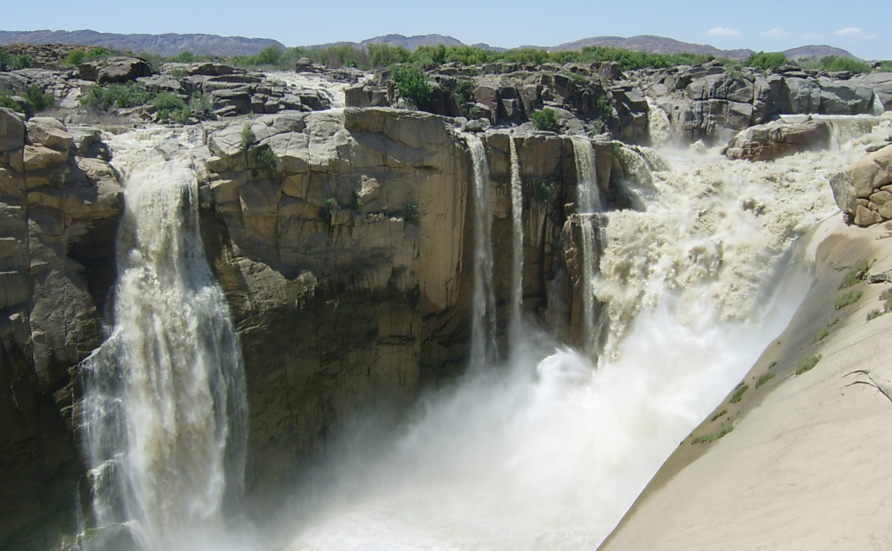 Augrabies Falls in full flow on the Orange River